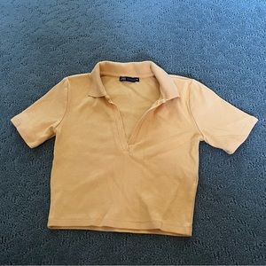 EUC Women’s Zara Collard Cropped Short Sleeve Top size Small in Yellow